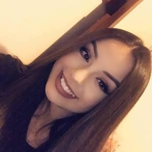 Meet your Posher, Celia